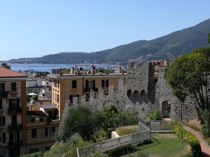 La Finestra Sul Parco Apartment La Spezia Exterior photo